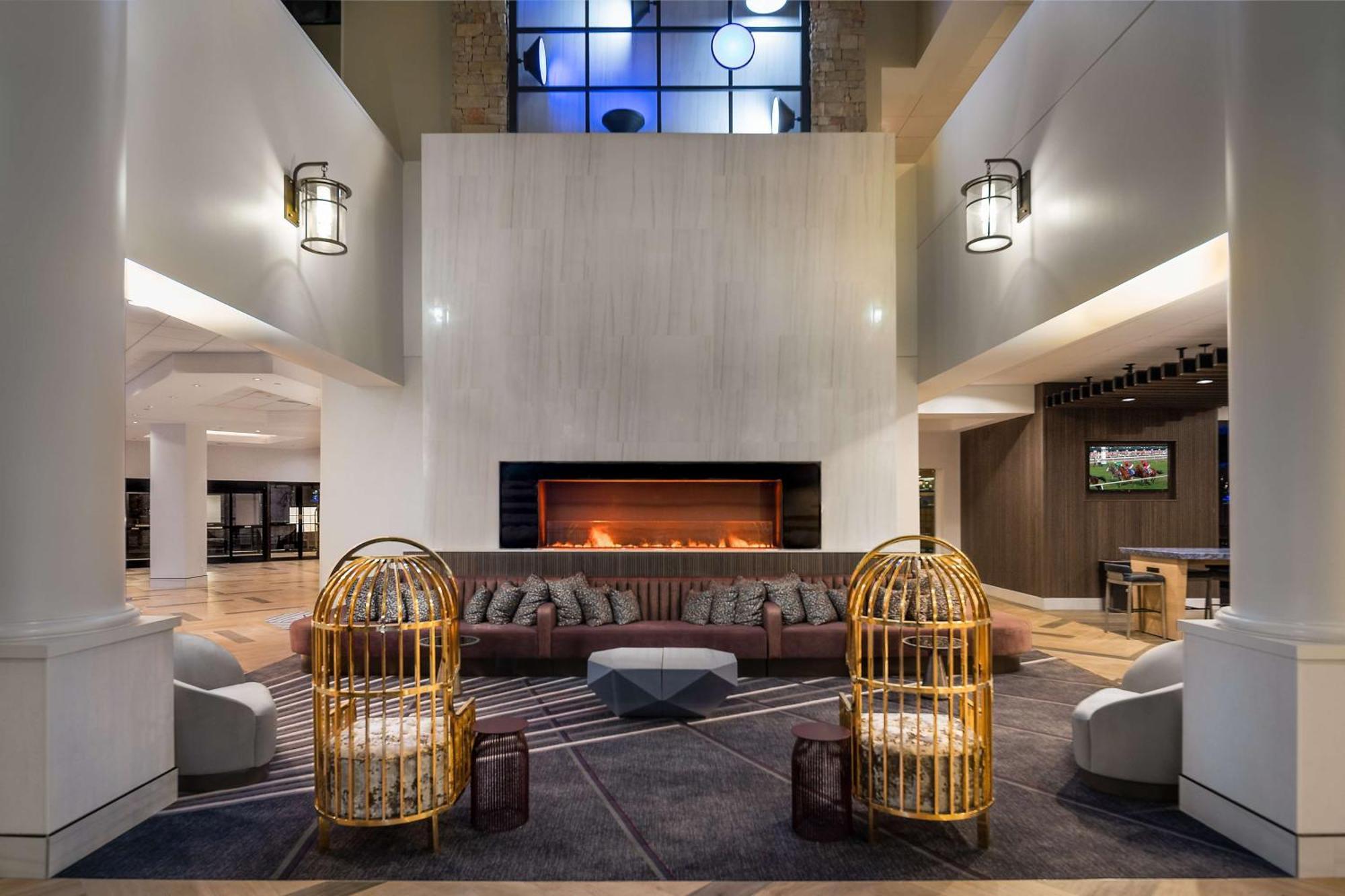 Отель Hilton Lexington Downtown Экстерьер фото