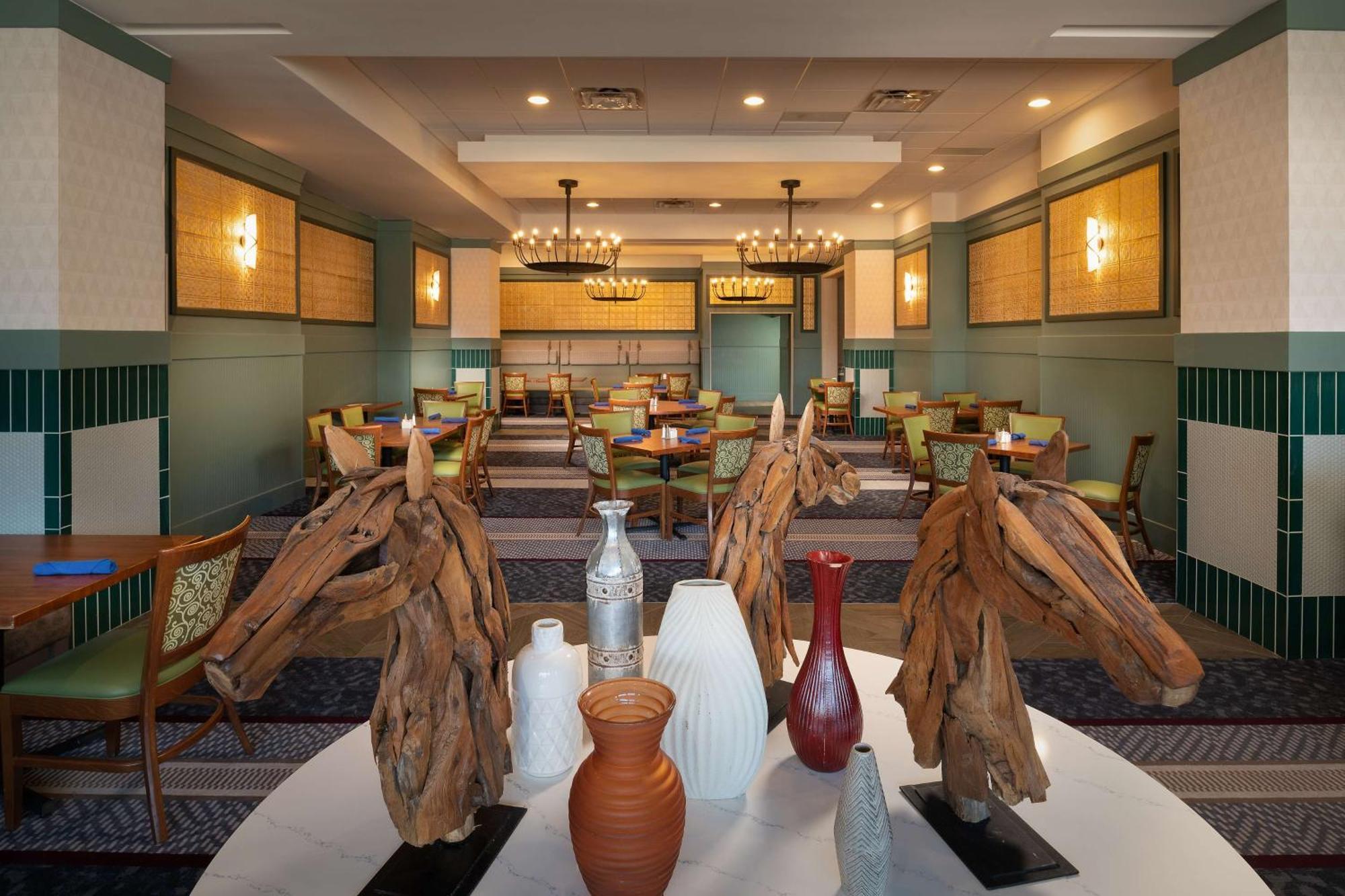 Отель Hilton Lexington Downtown Экстерьер фото