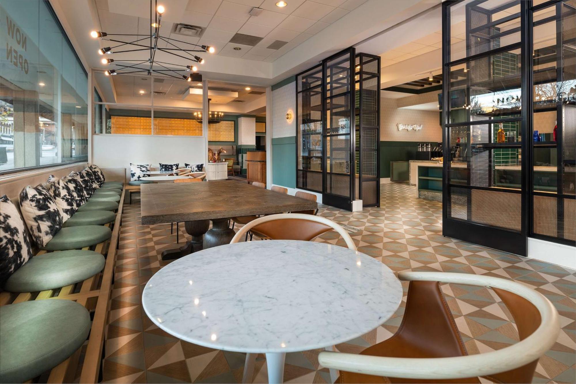 Отель Hilton Lexington Downtown Экстерьер фото