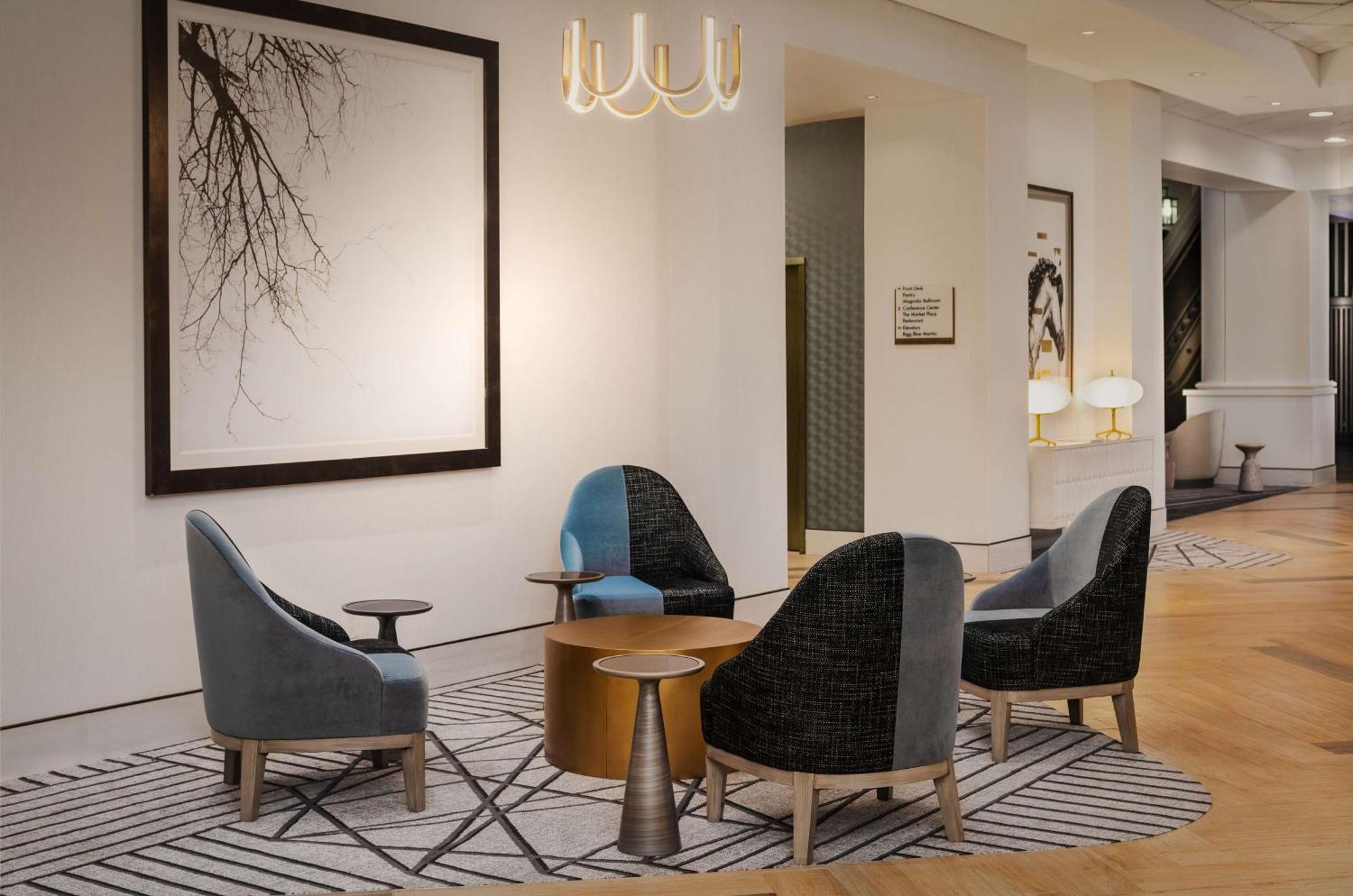 Отель Hilton Lexington Downtown Экстерьер фото