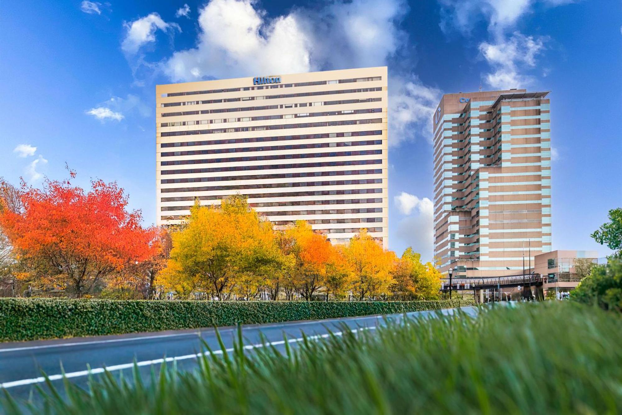 Отель Hilton Lexington Downtown Экстерьер фото